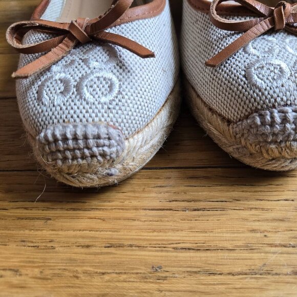 Coach Ireena Espadrilles Wedge Canvas Beige Monogram Bow Shoes Size 9 - Picture 6 of 14